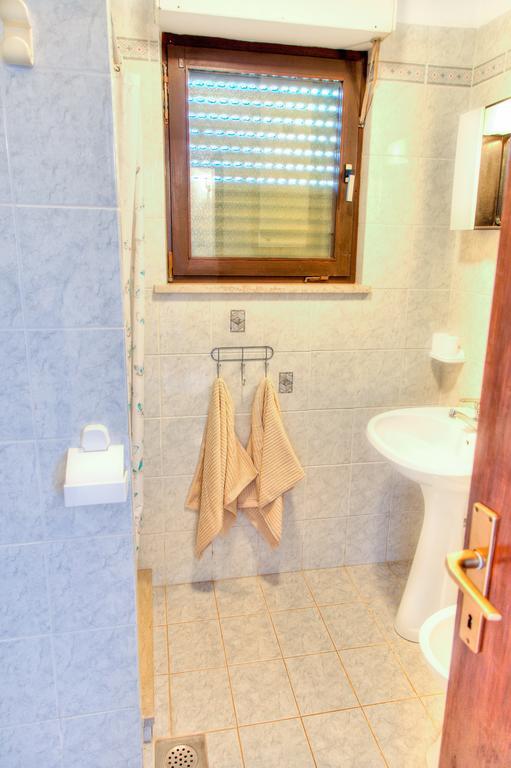 Apartment Tijano Krnica Luaran gambar