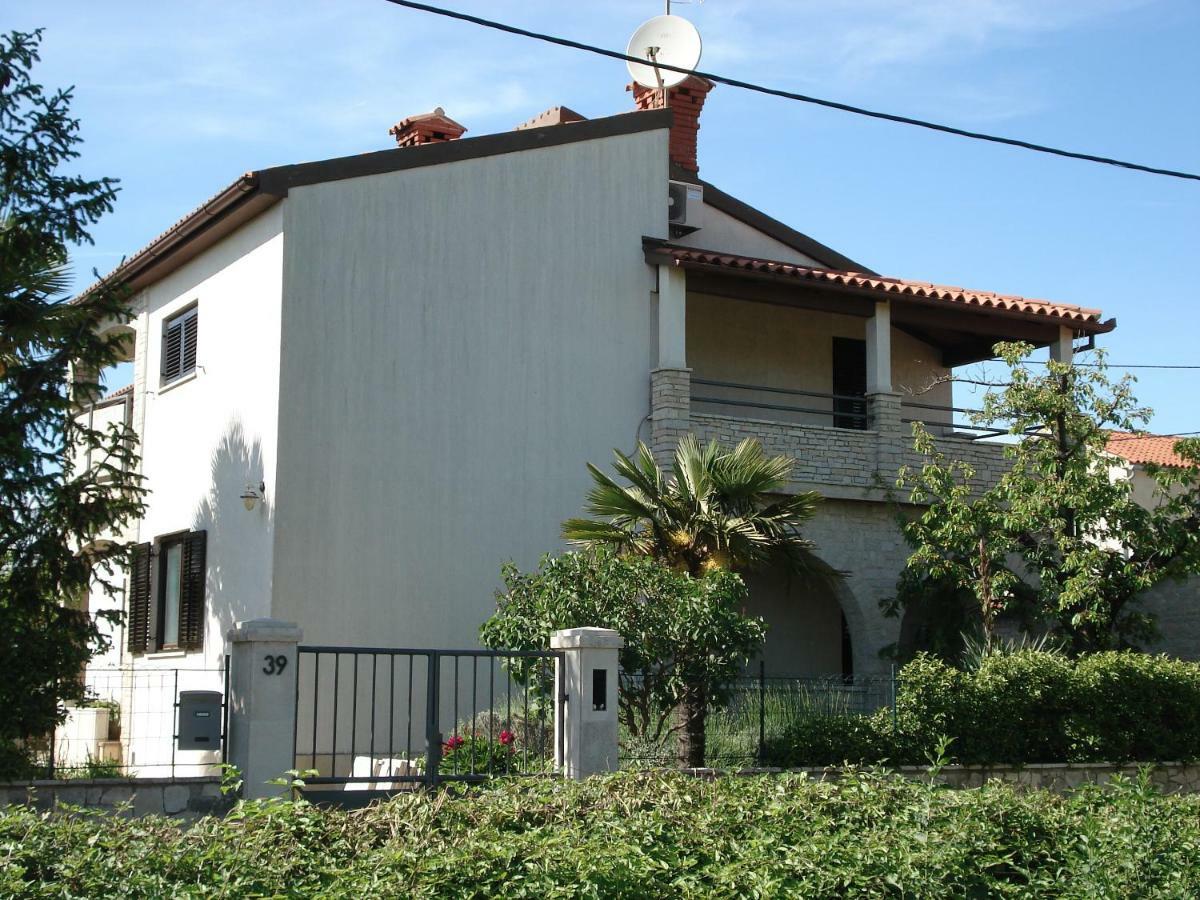 Apartment Tijano Krnica Luaran gambar