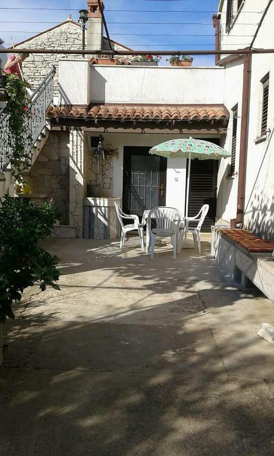 Apartment Tijano Krnica Luaran gambar