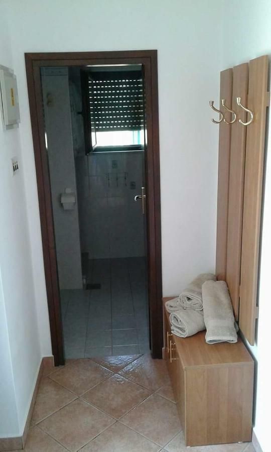 Apartment Tijano Krnica Luaran gambar